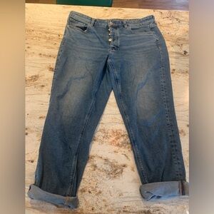 American Eagle “tomgirl” jeans